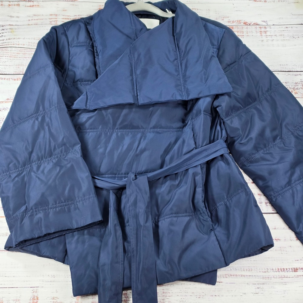 Lark & Ro Puffer Jacket Womens M Navy Blue Excellent Quilted Belted Wrap Coat